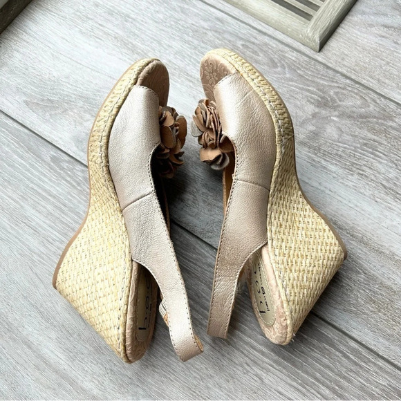 BOC Born  Concept Blossom Espadrilles Leather Wedge Heels Sandals in Champagne - Picture 12 of 15